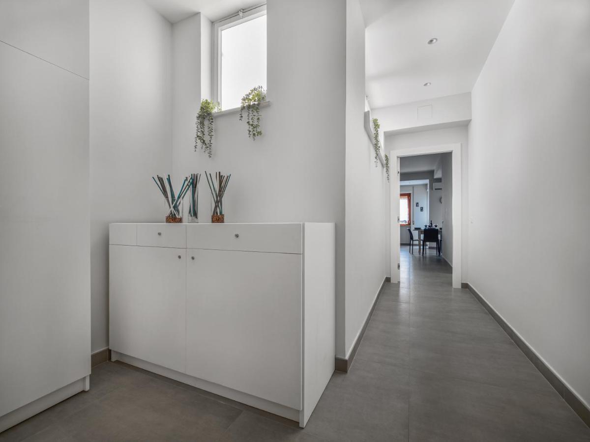 Azzurro Park Suite - De Vivo Realty Сорренто Экстерьер фото