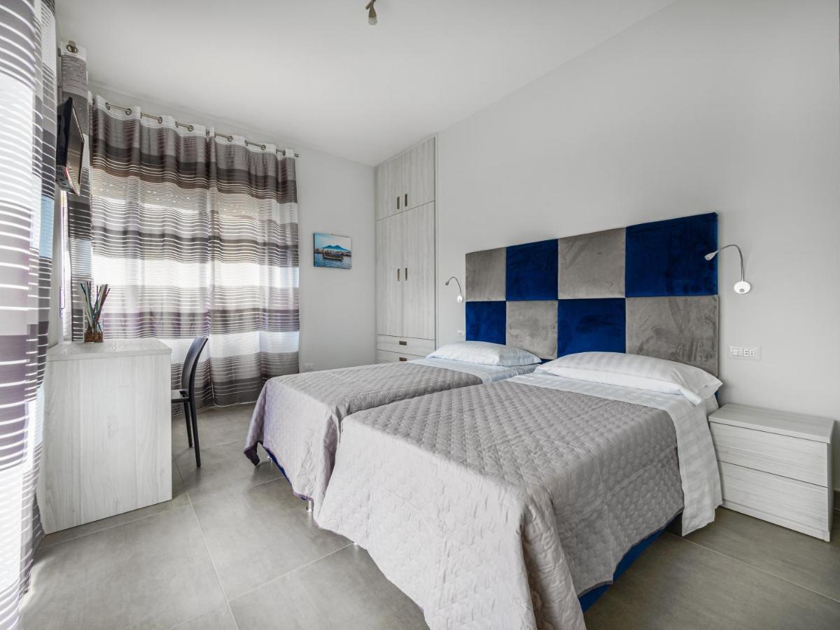 Azzurro Park Suite - De Vivo Realty Сорренто Экстерьер фото